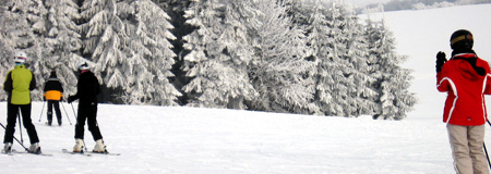 Skifahren am Skihang